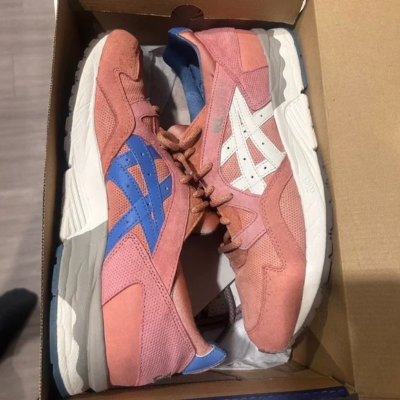 Kith | Shoes | Asics Gellyte V Ronnie Fieg Rose Gold | Poshmark display picture 1